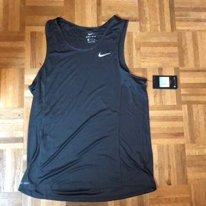 Men’s Nike tank top sz m. Brand new